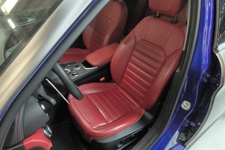 Used Alfa Romeo Giulia 2020 2.0T 280HP VIRTU Limited Edition
