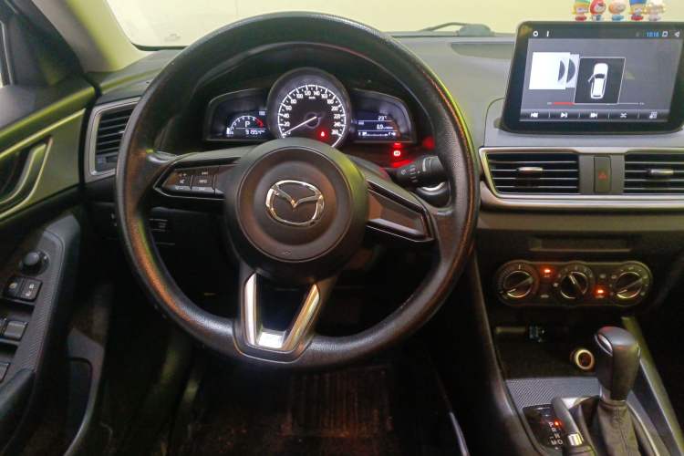 Used Mazda Mazda 3 Axela 2017 Sedan 1.5L Automatic Comfort Model Emission Standard China V
