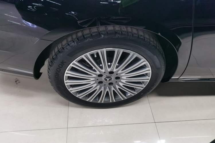 Used Mercedes-Benz E-Class 2023 Updated E 300 L Luxury Edition