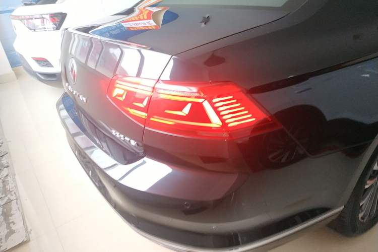 Used Volkswagen Magotan 2020 330TSI DSG Leading Model
