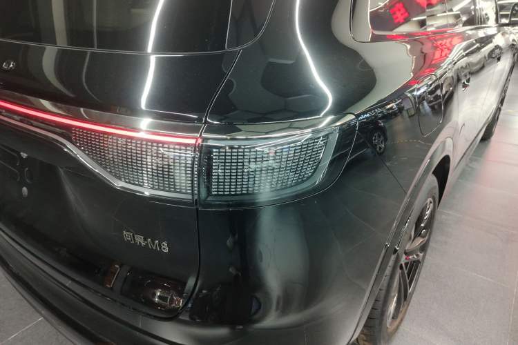 Used Hima AITO M8 2025 Extended-Range Max Version 37 kWh 6-Seater
