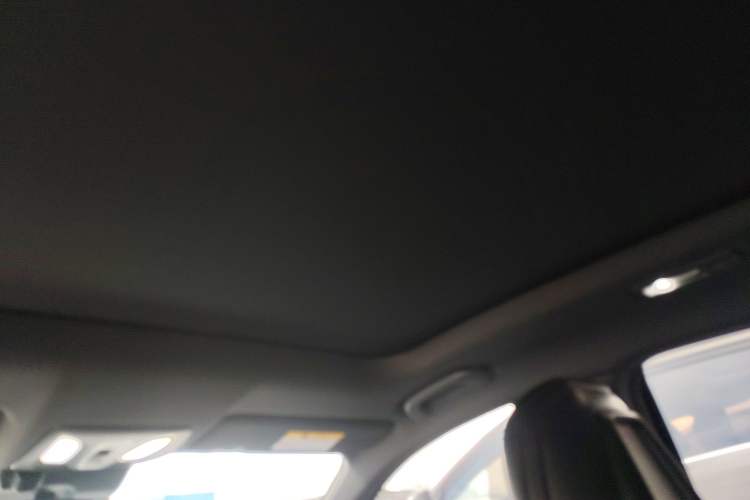 Used Changan UNI-V 2022 1.5T Prestige Version
