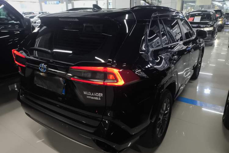 Used Toyota Wildlander 2024 Dual-Motor 2.5L E-CVT Two-Wheel Drive Luxury PLUS Edition
