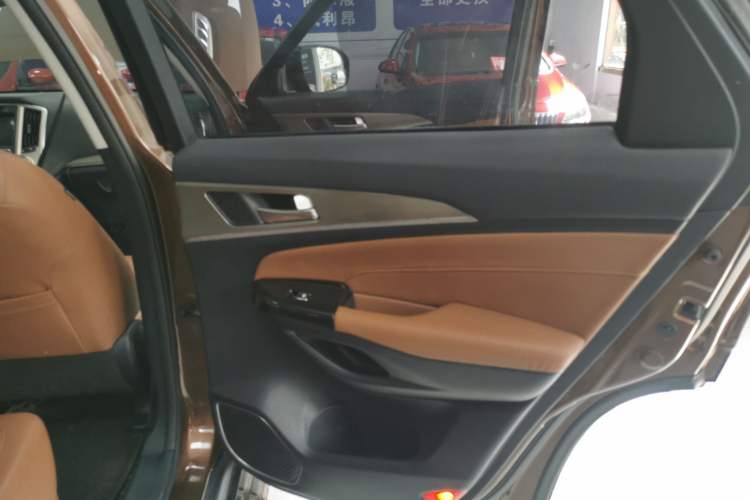 Used Changan CS95 2017 2.0T Two-Wheel Drive Zhituo Edition