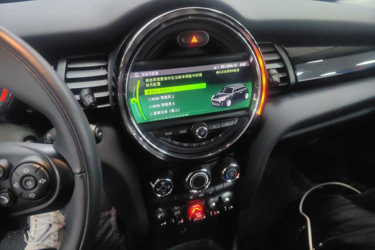 Used  MINI 2018 1.5T COOPER Classic Edition
