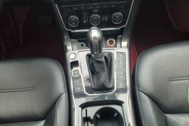 Used Volkswagen Passat 2017 330TSI DSG Prestige Edition
