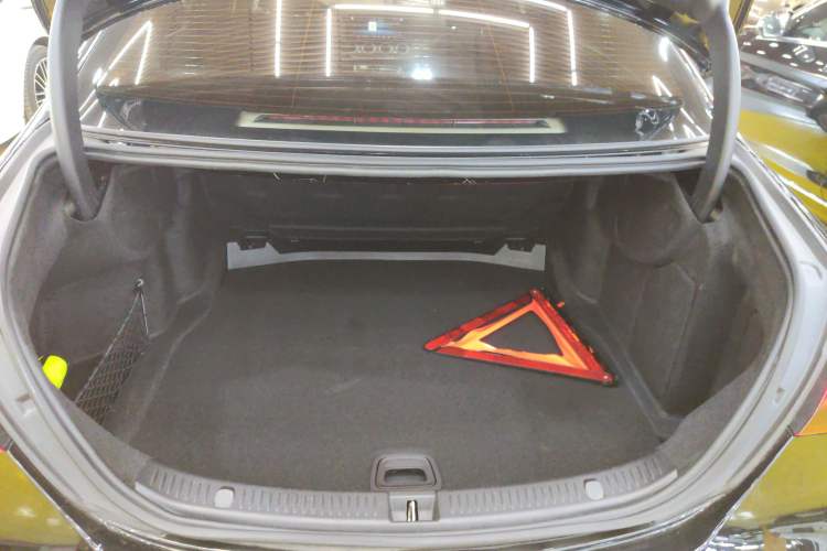 Used Mercedes-Benz E-Class 2023 E 300 L Stylish Model
