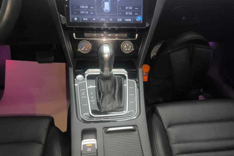 Used Volkswagen Magotan 2018 330TSI DSG Advanced Model
