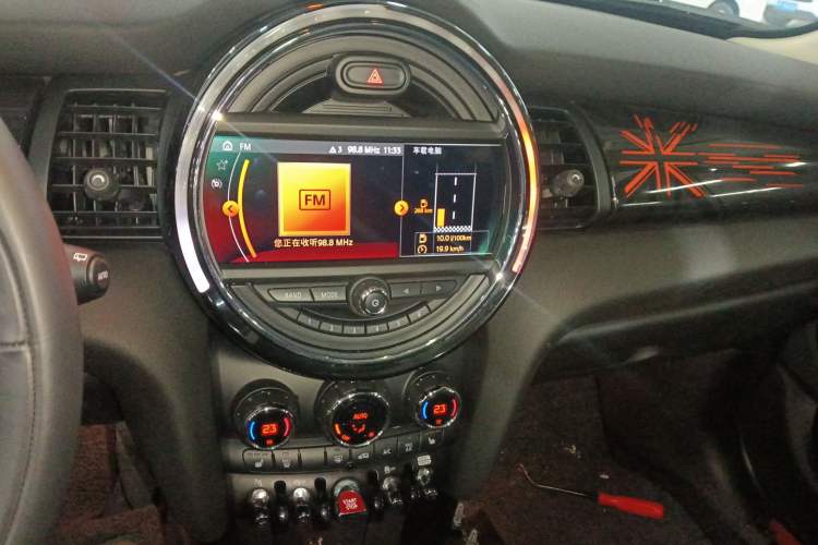 Used  MINI 2021 1.5T COOPER Artist Five-Door Edition
