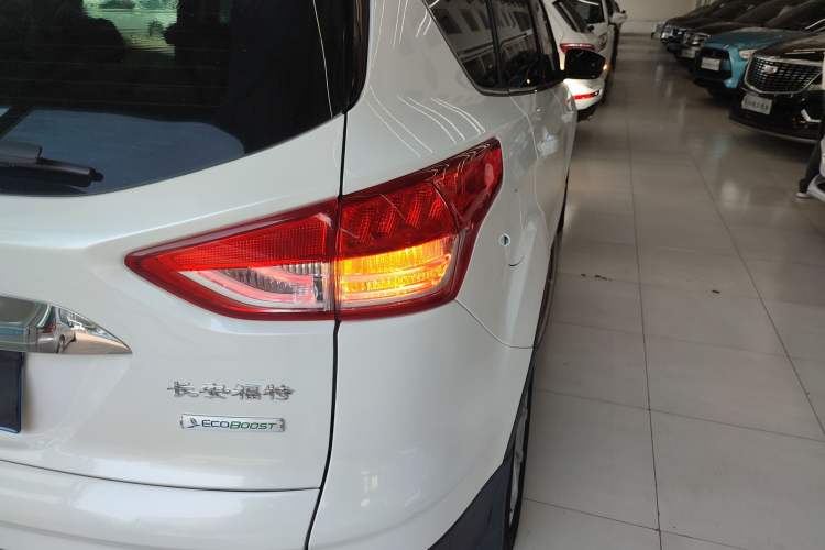 Used Ford Kuga 2015 1.5L GTDi Two-Wheel Drive Fashion Edition
