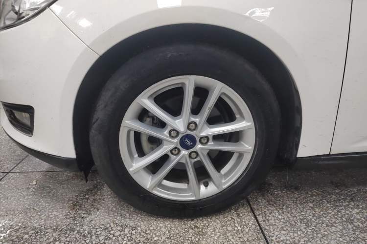 Used Ford Focus 2018 Hatchback Classic EcoBoost 180 Automatic Elite Model
