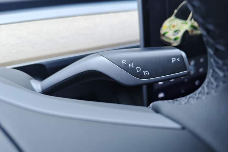 Used Tesla Model Y 2021 Standard Range Rear-Wheel Drive Version