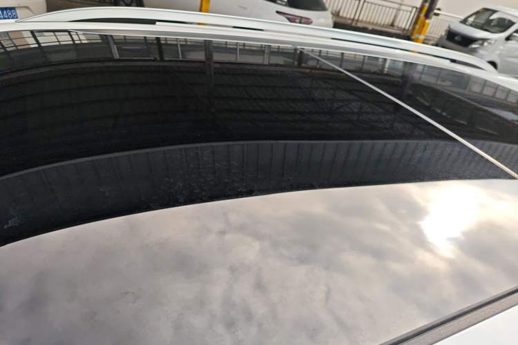 Used Volkswagen Tiguan L 2023 330TSI Automatic Two-Wheel Drive R-Line Enjoyment Edition
