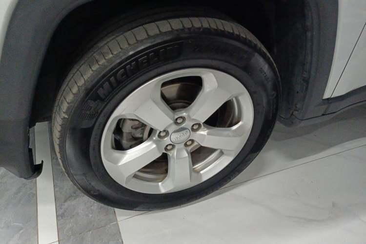 Used  Compass 2017 200T Automatic Family Edition