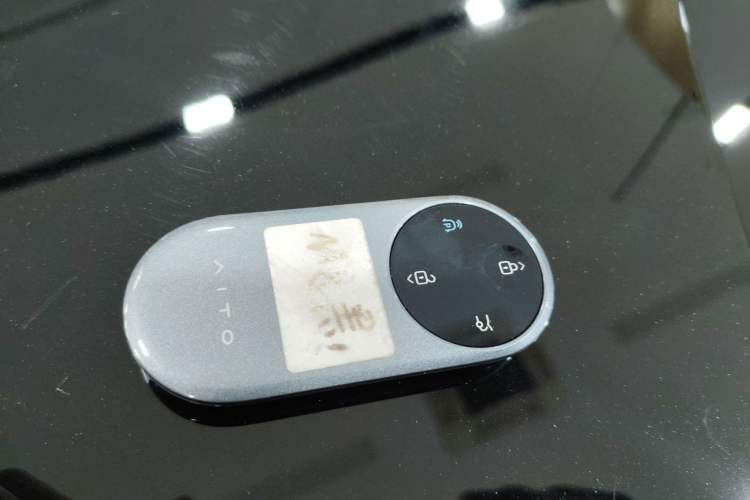 Used Hima AITO M8 2025 Extended-Range Ultra Version 53.4 kWh 6-Seater Edition
