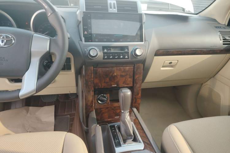 Used Toyota Prado 2017 2.7L Parallel Import