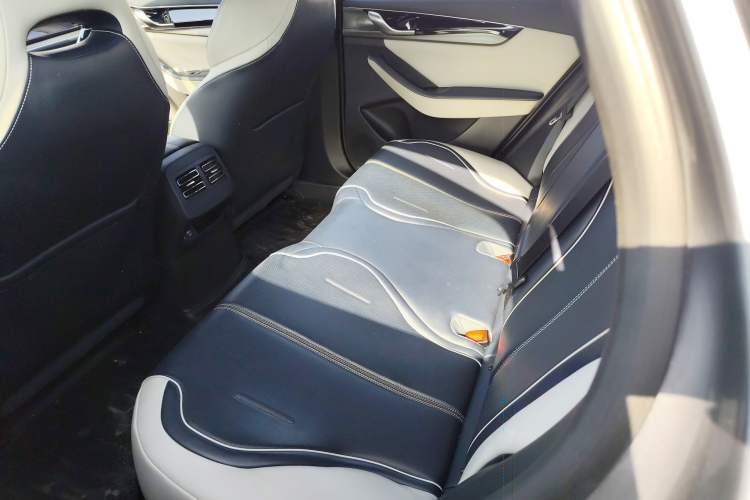 Used BYD Qin PLUS 2023 Champion Edition DM-i 120KM Excellence Model
