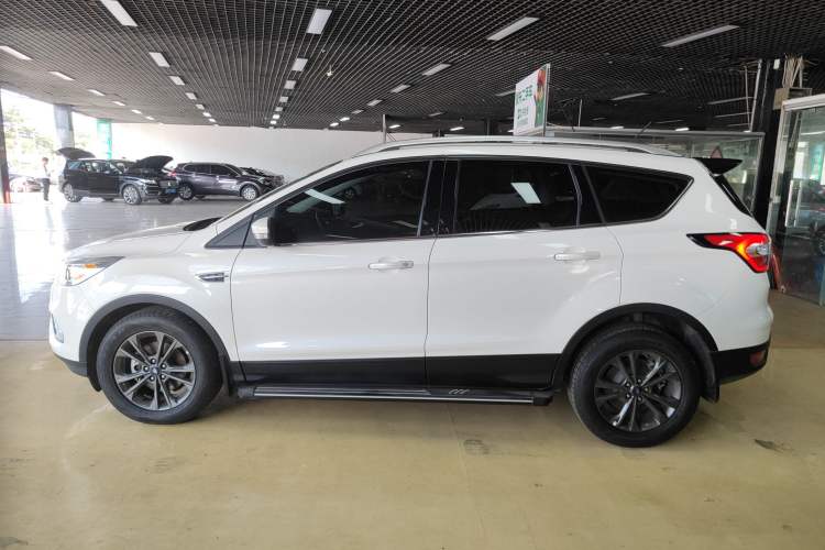 Used Ford Kuga 2019 EcoBoost 180 Two-Wheel-Drive Platinum Edition China VI Standard
