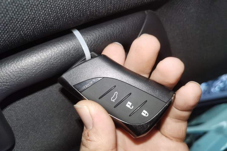 Used Lexus ES 2025 200 Premium Edition
