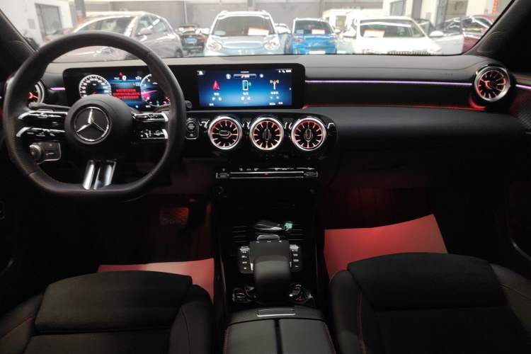 Used Mercedes-Benz A-Class 2024 A 200 L Fashion Model
