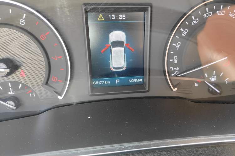 Used Wey VV5 2017 2.0T Ultra-Luxury Version
