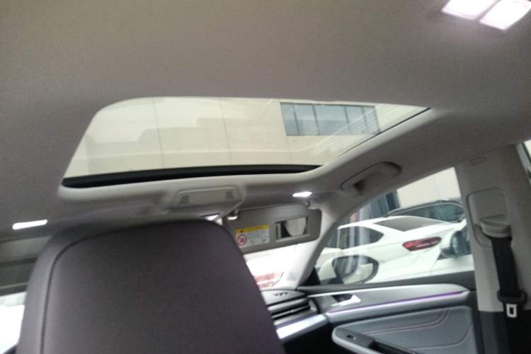 Used Volkswagen Lamando 2024 Lavida L 280TSI DSG Cool & Spicy Edition