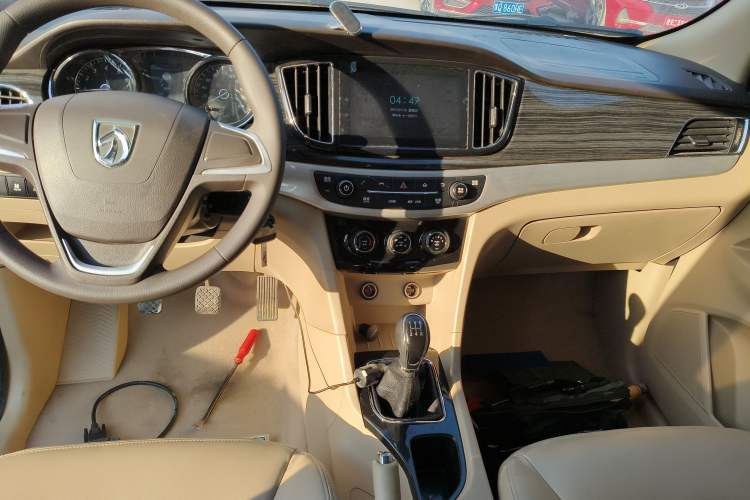 Used Baojun 730 2016 1.5L Manual Comfort Version 7 Seats China V Emission Standard