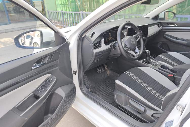 Used Volkswagen Bora 2024 200TSI DSG Comfort Edition
