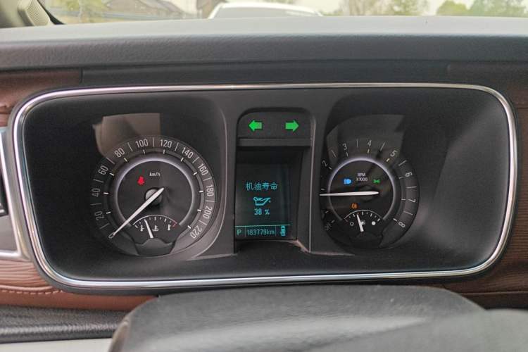 Used Buick GL8 2017 25S Luxury Version China V Standard
