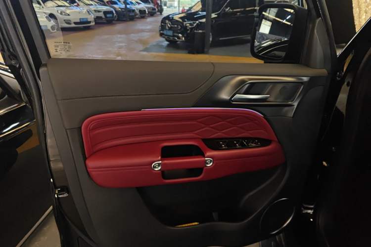 Used Tank 300 2024 2.0T Challenger
