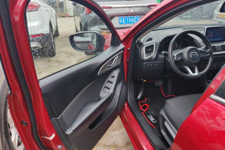 Used Mazda Mazda 3 Axela 2017 Sedan 1.5L Automatic Comfort Model Emission Standard China V
