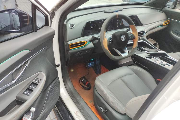 Used Changan UNI-T 2022 1.5T Prestige Version
