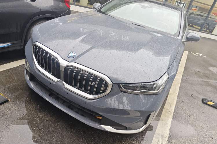 Used BMW i5 2024 eDrive 35L Luxury Package