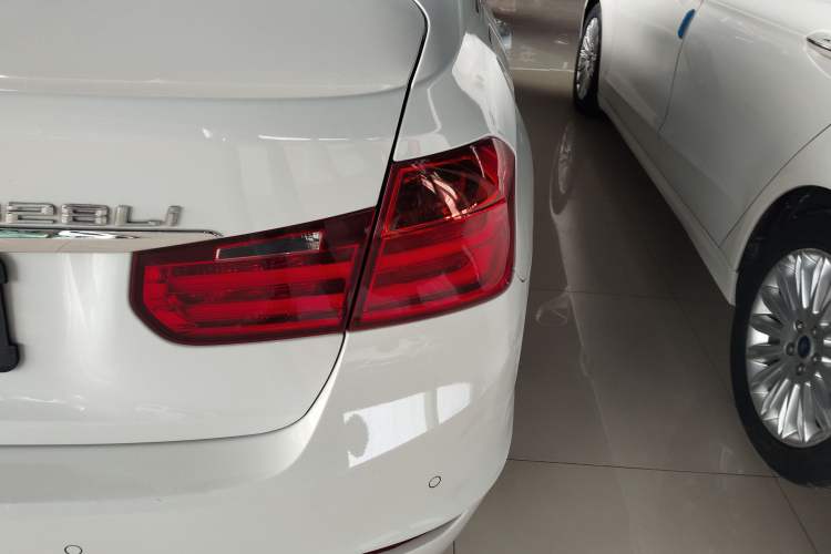 Used BMW 3 Series 2015 320Li Luxury Design Package Premium Edition