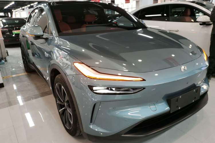 Used ONVO L60 2024 60 kWh Rear-Drive Version