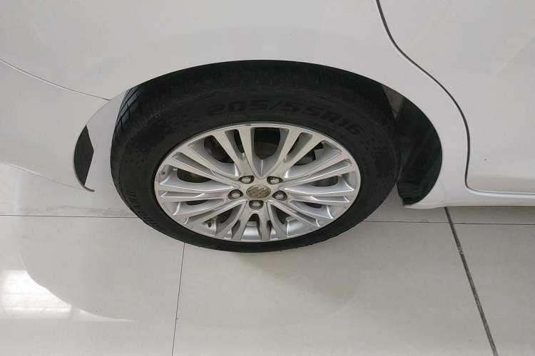 Used Buick GT 2017 15N Automatic Elite Version
