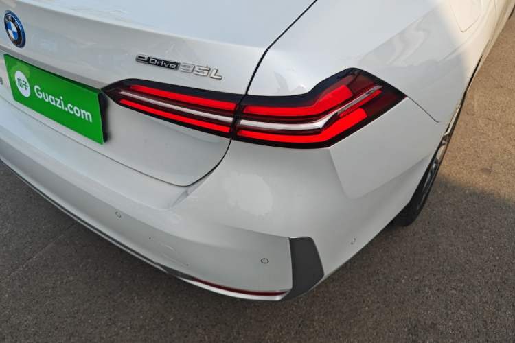 Used BMW i5 2024 eDrive 35L Luxury Package