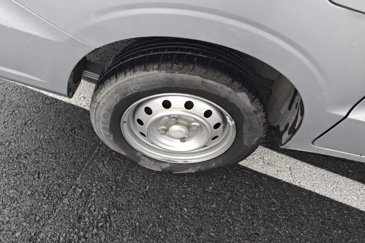 Used Wuling Hongguang V 2022 1.5L Jingqu Version Hydraulic Power Steering LAR