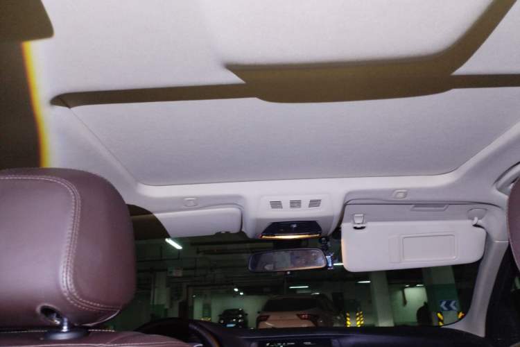 Used BMW 5 Series 2014 525Li Luxury Design Package
