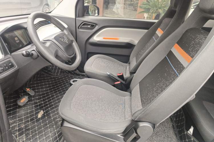 Used Wuling Hongguang MINIEV 2021 Macaron Fashion Model Lithium Iron Phosphate