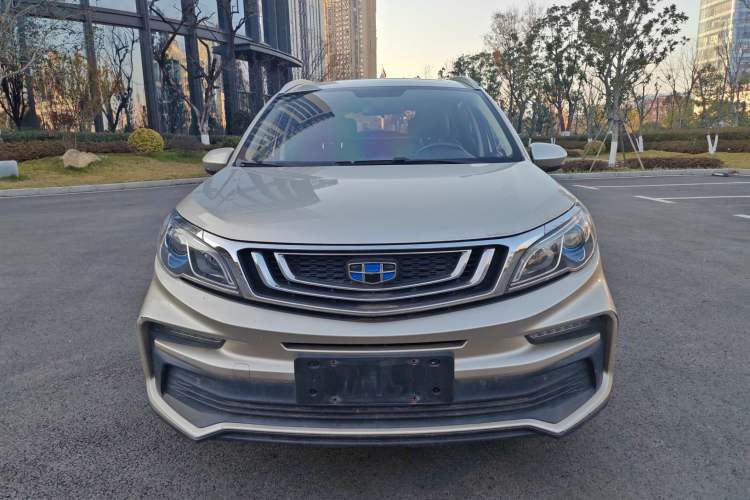 Used Geely Auto Vision X3 2019 Upgraded Model 1.5L Manual Luxury Version