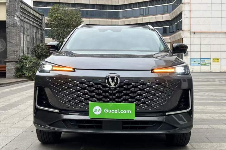 Used Changan CS55PLUS 2024 3rd Generation 1.5T DCT Prestige Model
