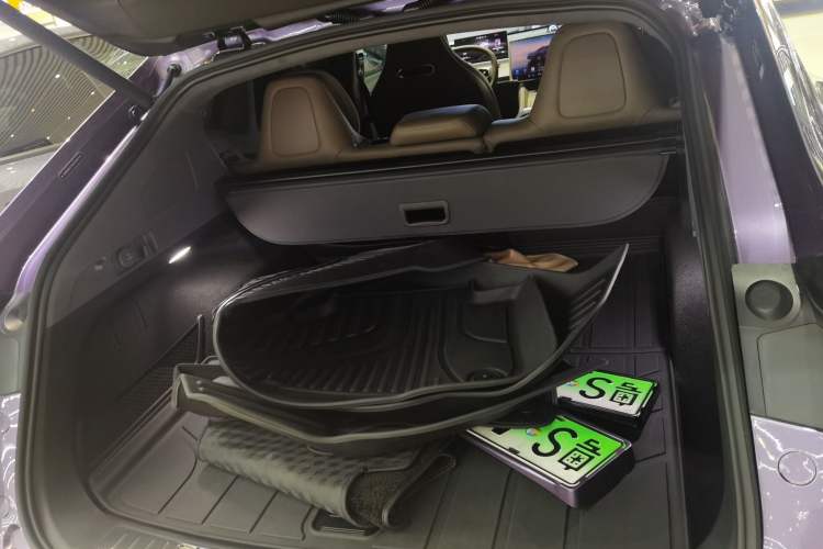 Used Hima Luxeed R7 2024 All-Electric 802 km Max
