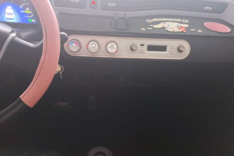 Used Wuling Hongguang MINIEV 2022 Macaron Premium Model – Lithium Iron Phosphate
