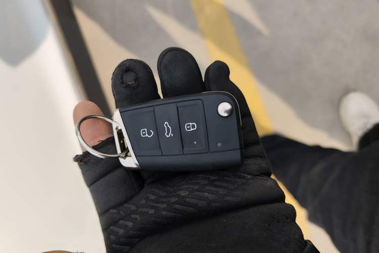 Used Volkswagen Tiguan L 2023 330TSI Automatic Two-Wheel Drive Comfort Edition
