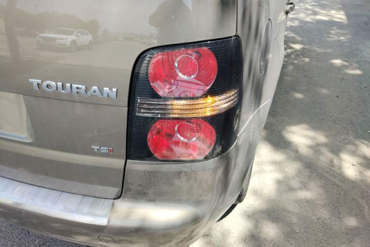 Used Volkswagen Touran 2015 1.4T DSG Comfort Edition 5 Seats
