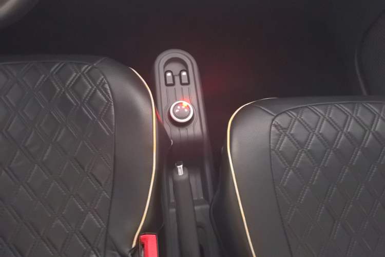 Used Wuling Hongguang MINIEV 2022 Macaron Premium Model – Lithium Iron Phosphate
