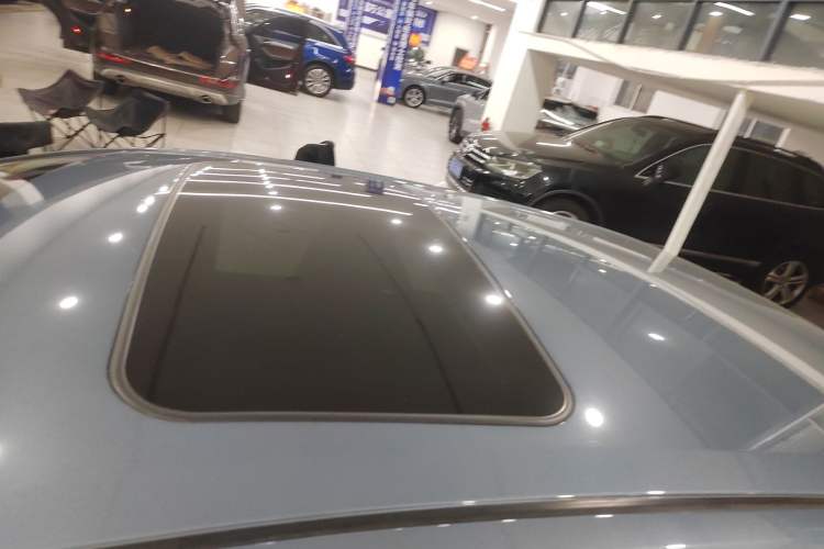 Used Toyota Corolla 2021 Dual-Motor 1.8L E-CVT Elite Edition
