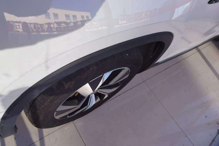 Used Volkswagen Tayron 2020 330TSI Two-Wheel Drive Luxury Smart Connectivity Version
