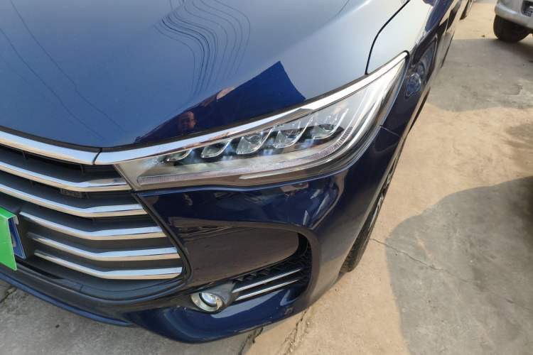 Used BYD Song MAX 2017 1.5T Automatic Smart Connect Elite 7-Seater
